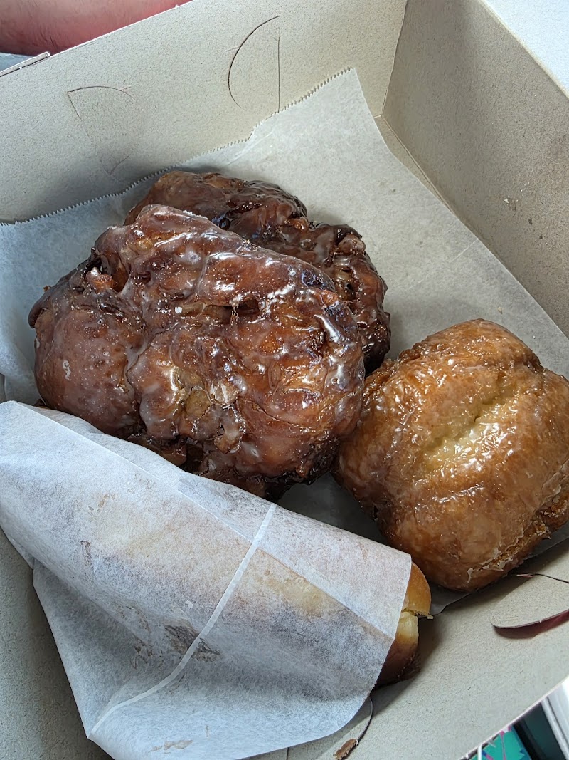 Royal Donut Shop photo 5