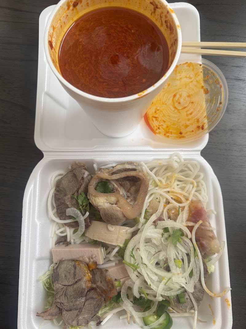 Phở Viet Vietnamese Restaurant photo 3
