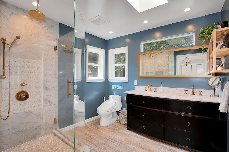 D and B Realty photo 4