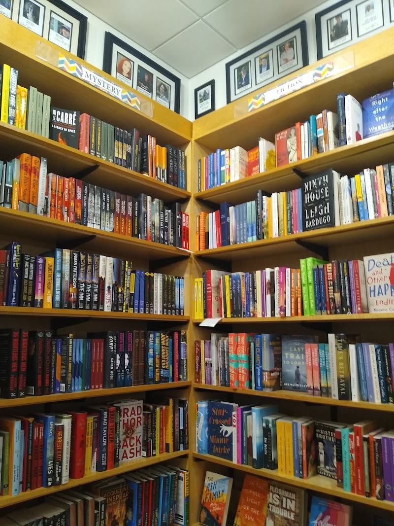 Bookstore1 photo 4