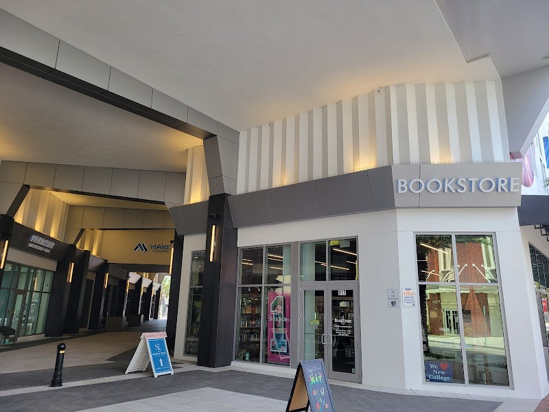 Bookstore1 photo 5