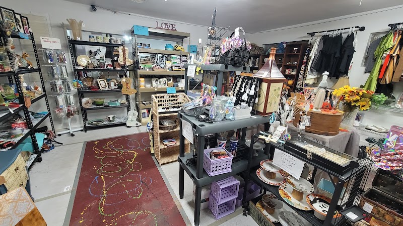 2nd Chance Indoor Flea Market photo 2