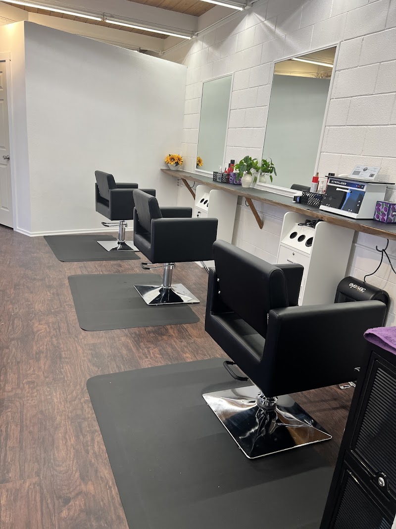 Photo of UR Beauty Salon