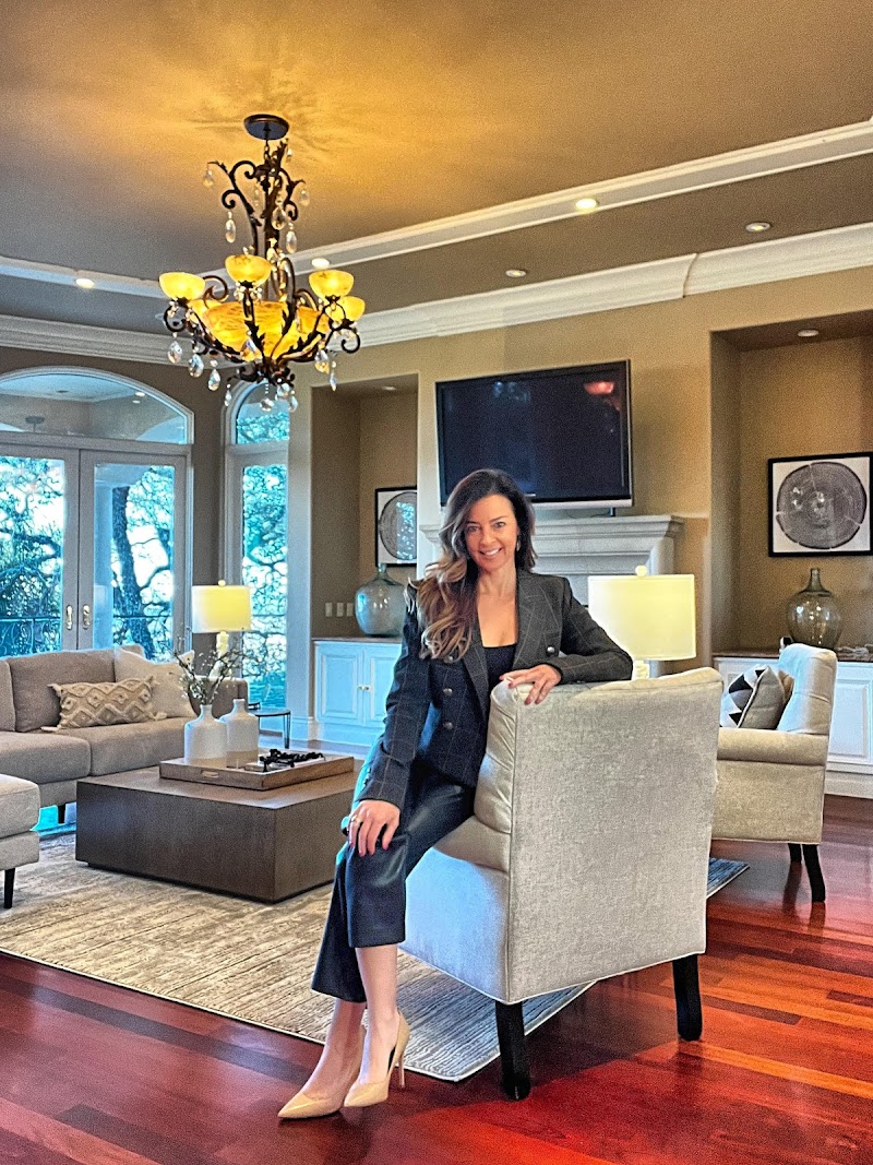 Mary Ellen Mancino, REALTOR photo 2
