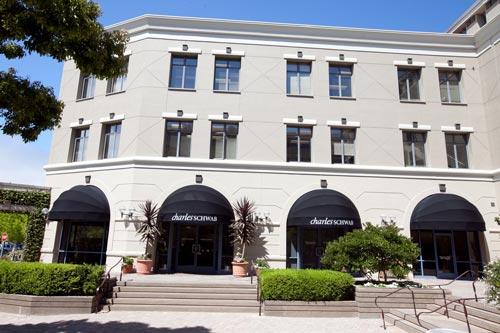 Photo of Charles Schwab