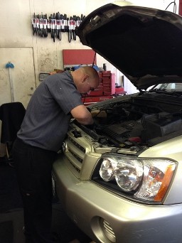 Kevin L Hinkley Auto Tech photo 3
