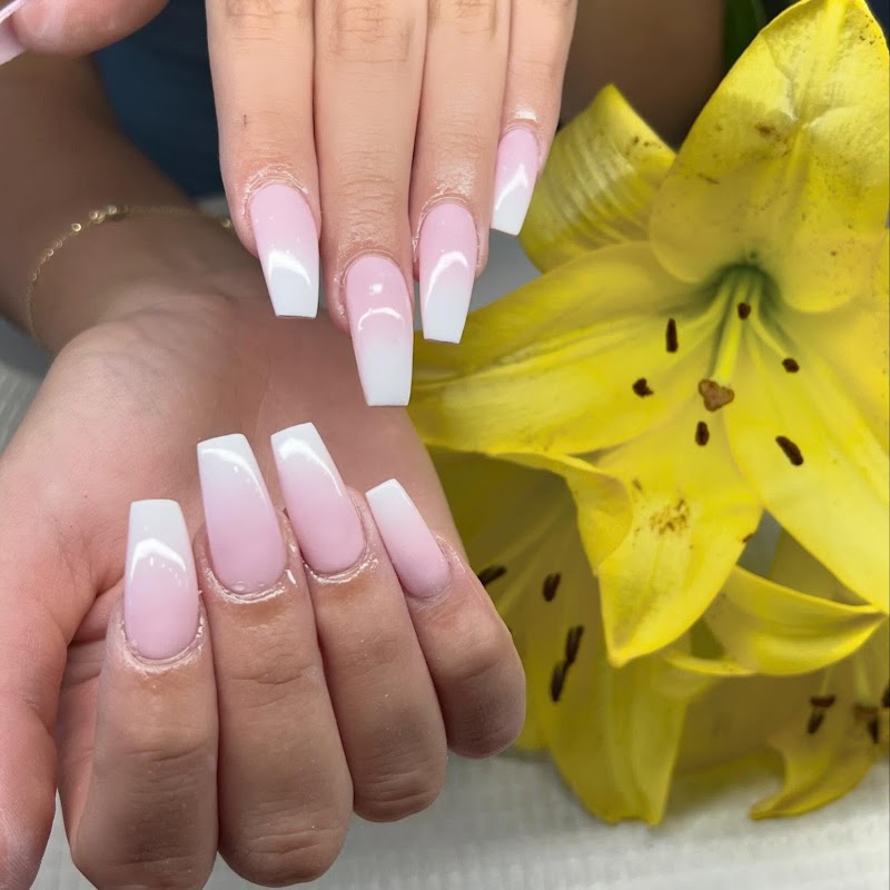 V Nail Spa photo 4