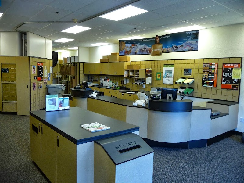 The UPS Store photo 3