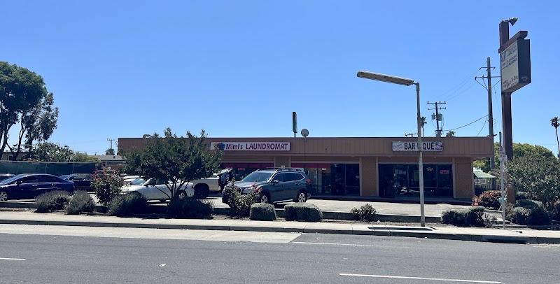 Mimi's Laundromat photo 3