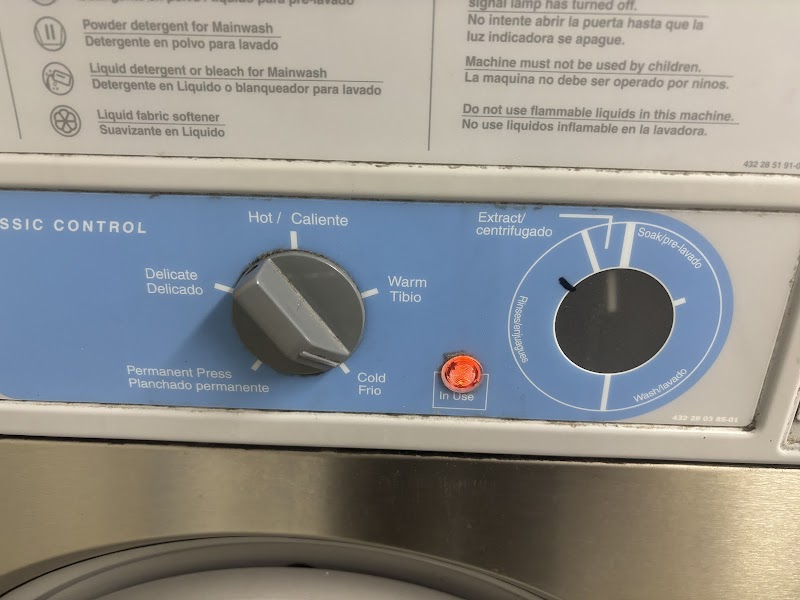 Mimi's Laundromat photo 5