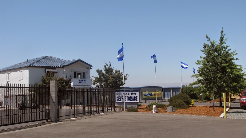 Railroad Avenue Self Storage photo 4