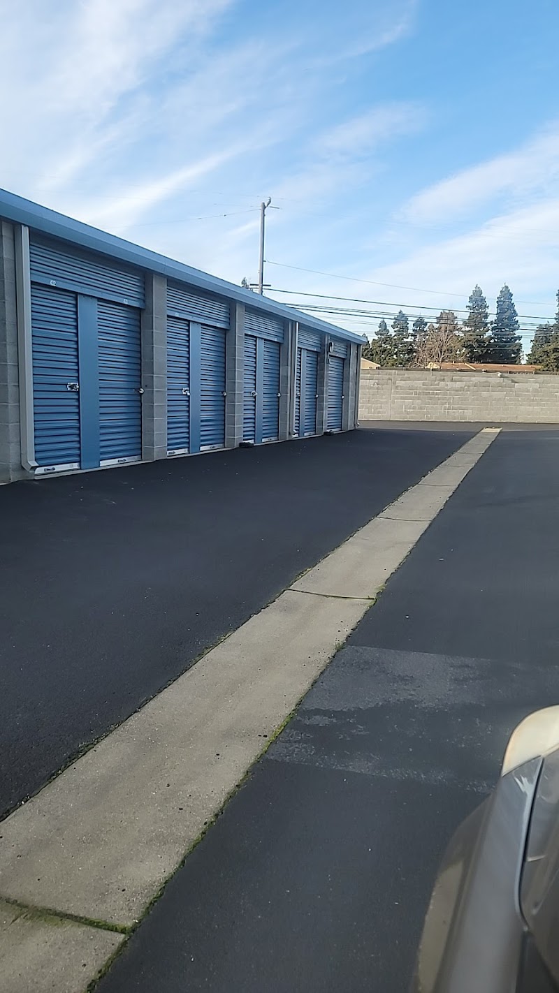 Railroad Avenue Self Storage photo 5