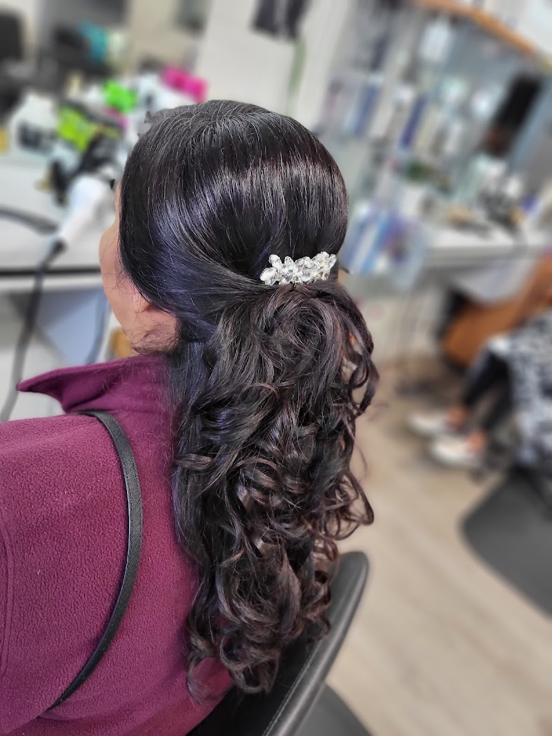 Las Camelinas Beauty Salon photo 5