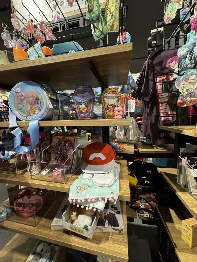 BoxLunch photo 5