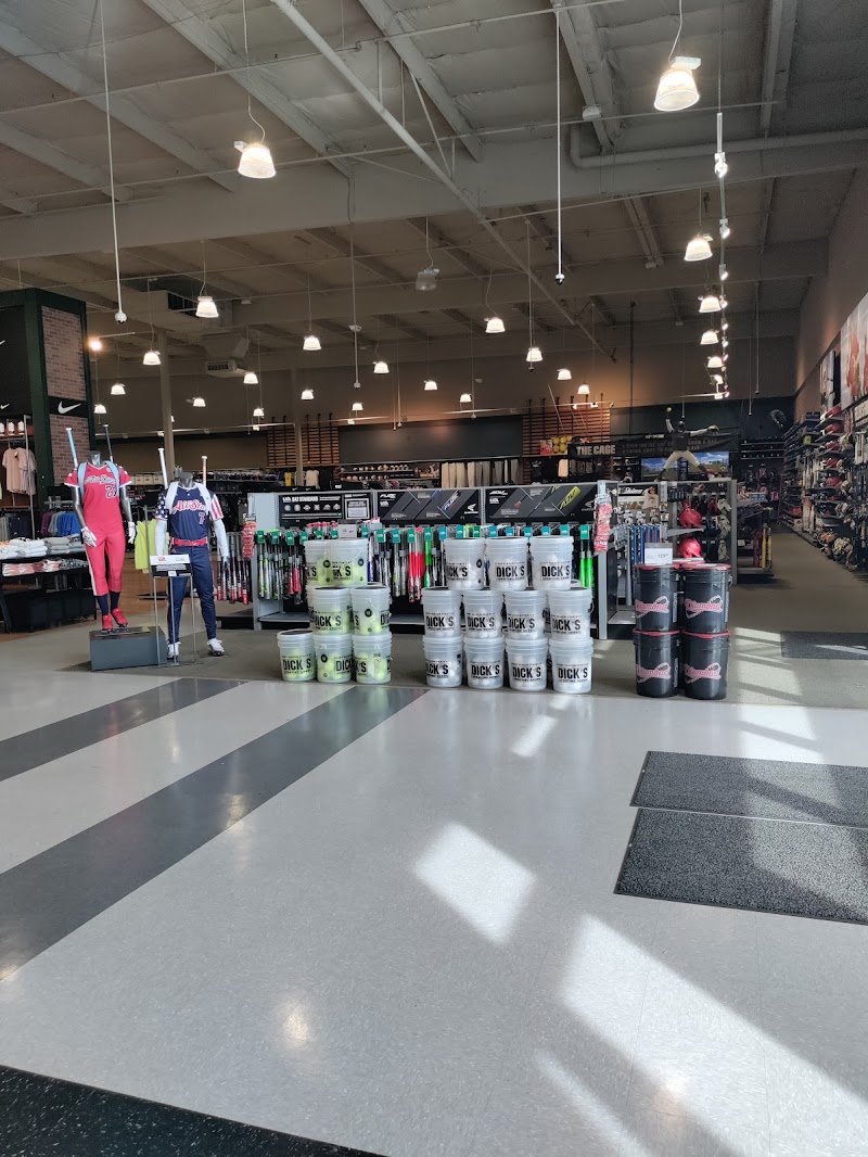 DICK'S Sporting Goods photo 3