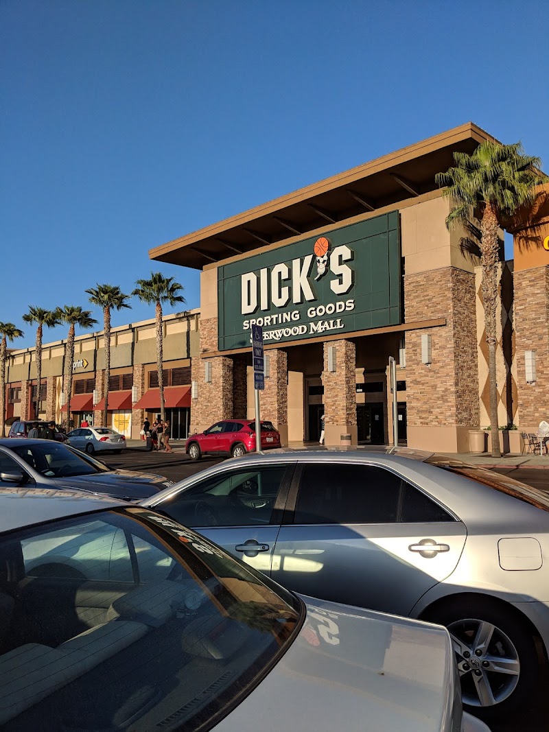 Photo of DICK'S Sporting Goods