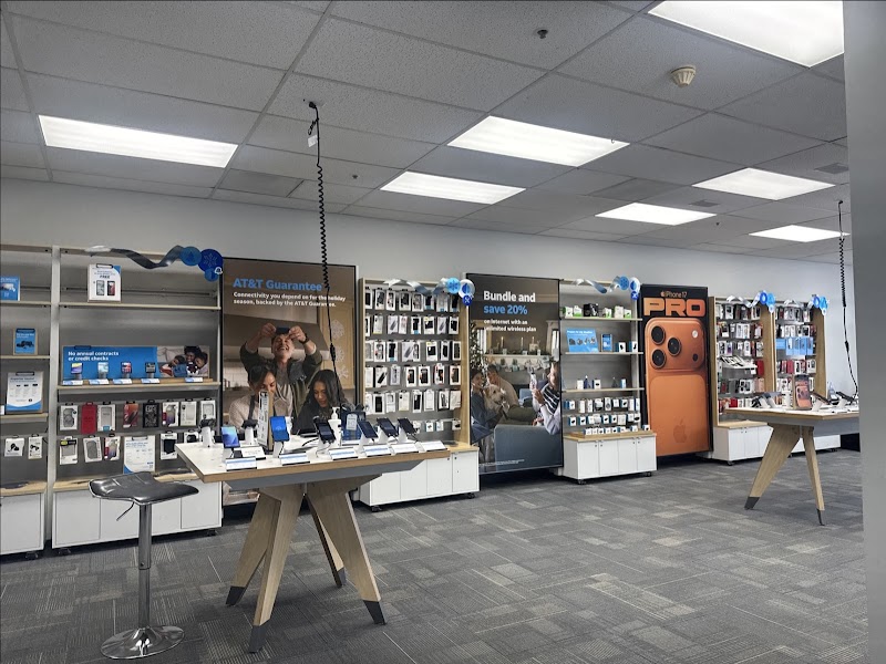 AT&T Store photo 3