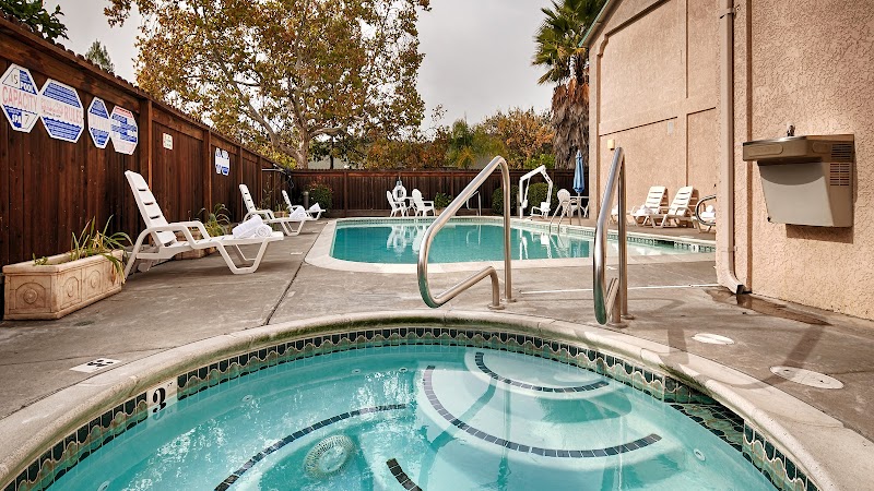 Cloverdale Wine Country Inn and Suites photo 3
