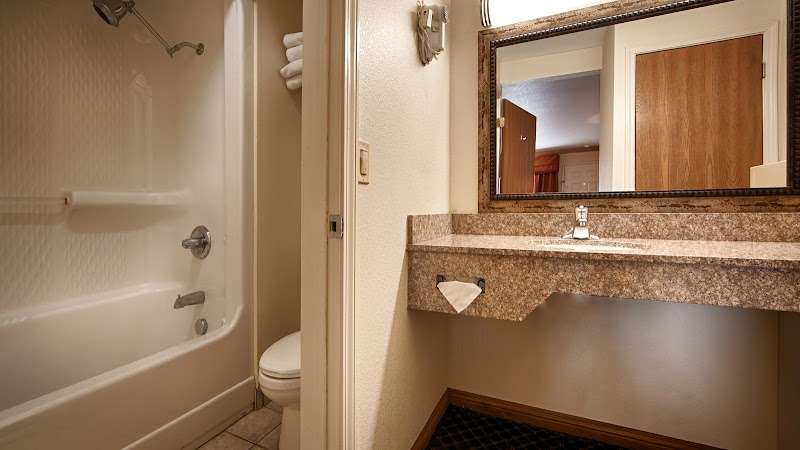 Cloverdale Wine Country Inn and Suites photo 4