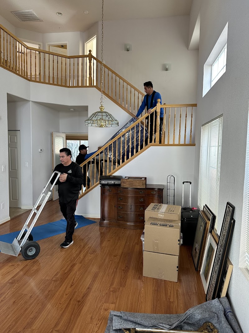 Mg movers photo 2