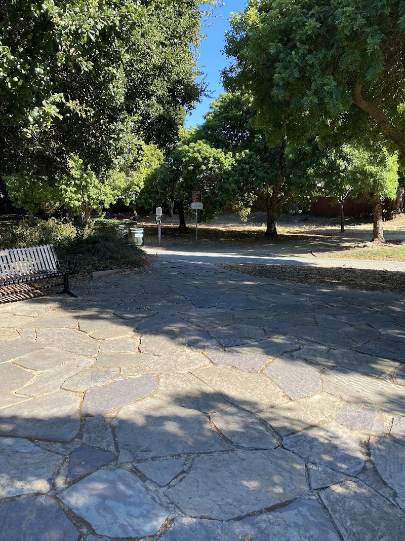 Mosta Grove photo 3