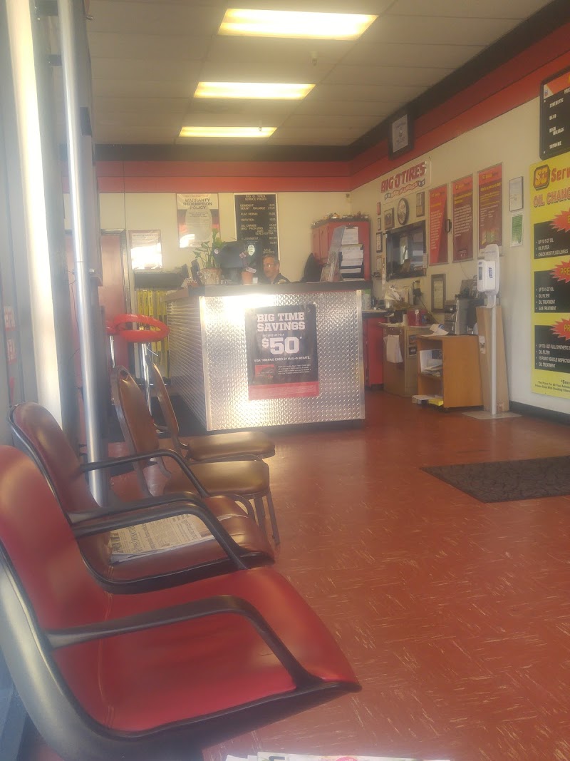 Rohnert Park Tire Hub photo 4