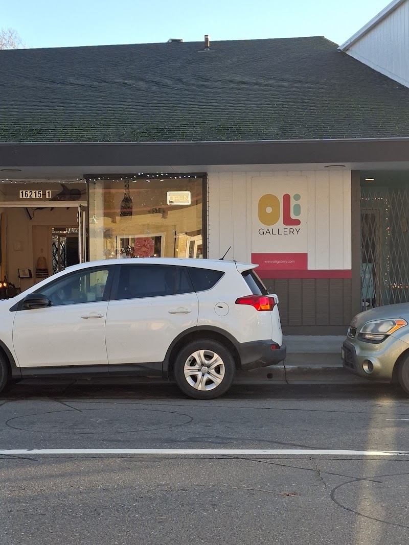Photo of Oli Gallery