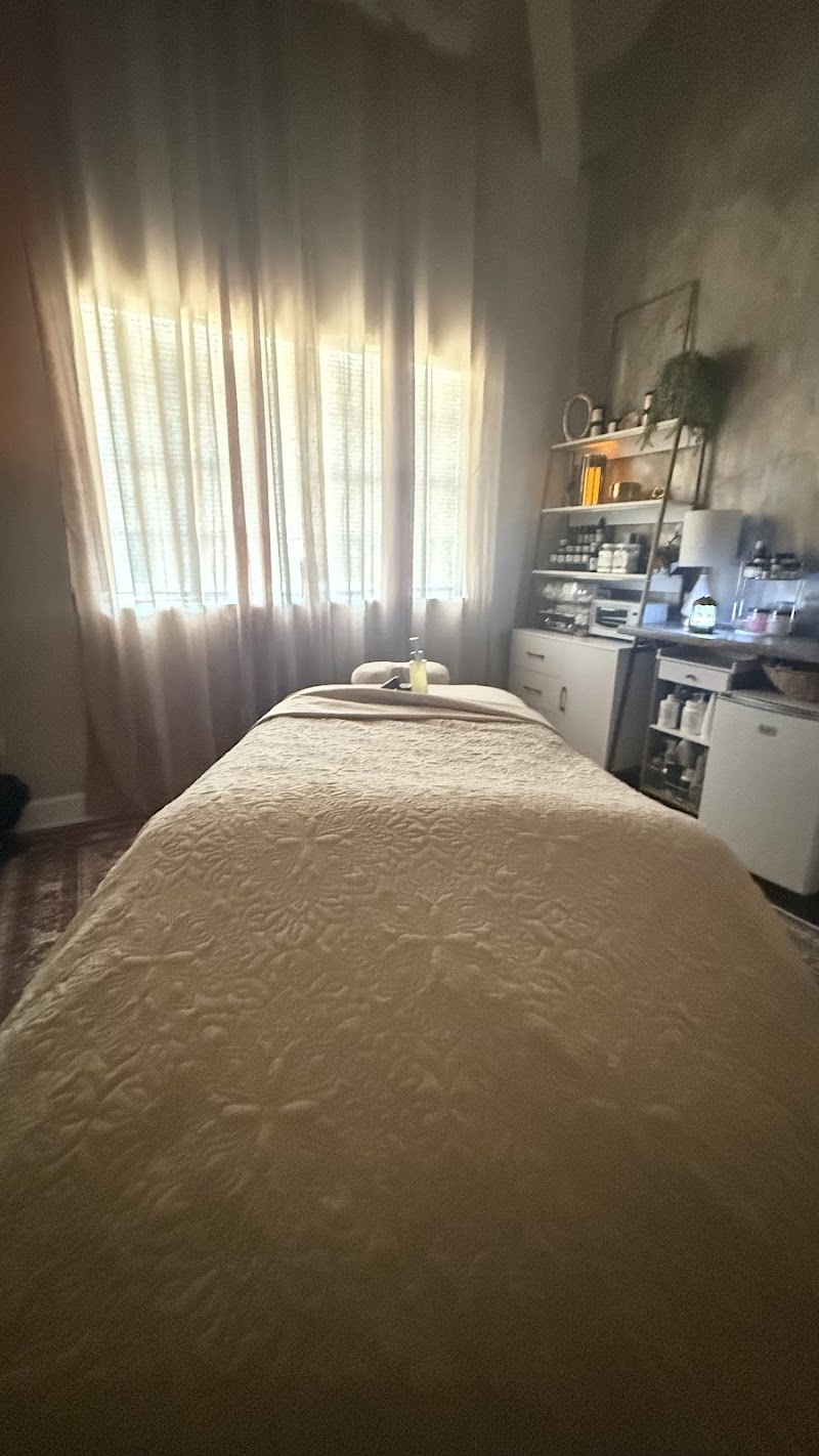 Massage and Glow Studio photo 5