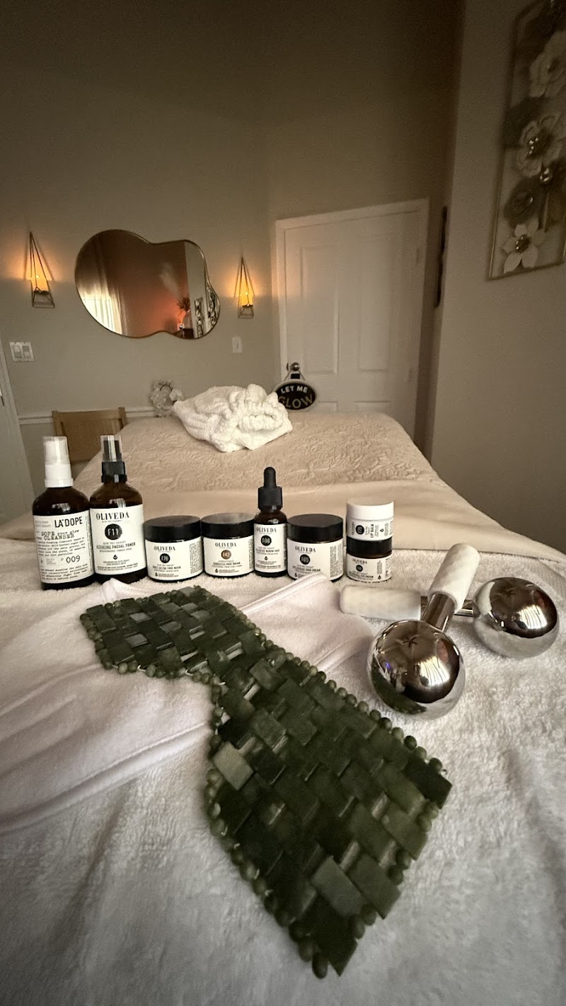 Massage and Glow Studio photo 4