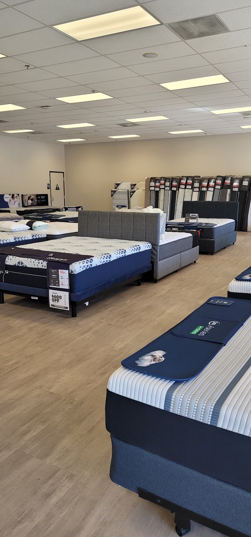 Mattress Firm Brentwood photo 5