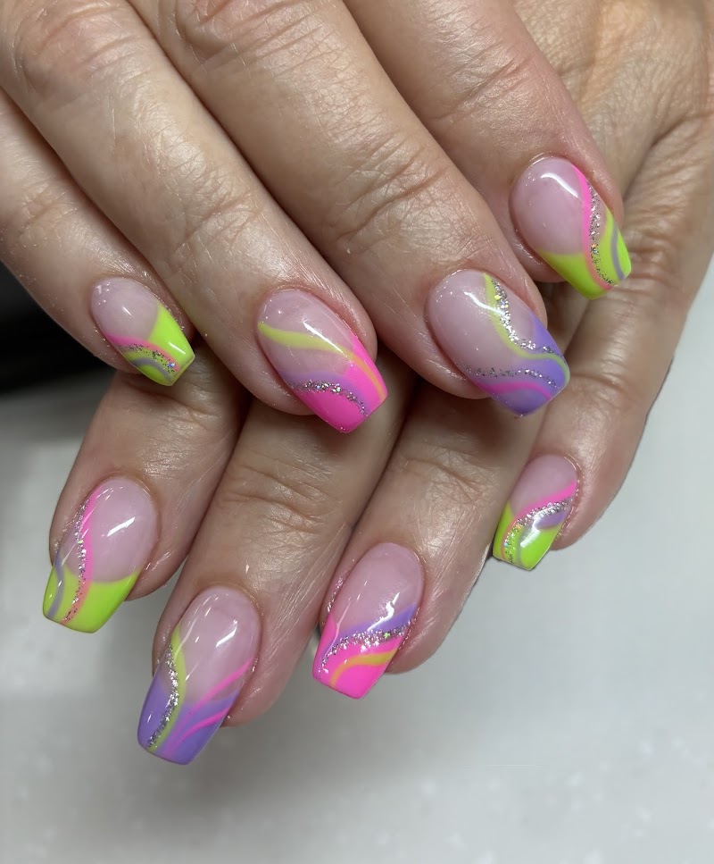 Osma Nail & Brow photo 5