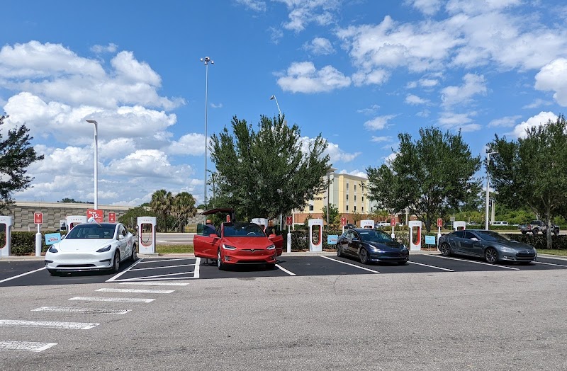 Tesla Supercharger photo 4
