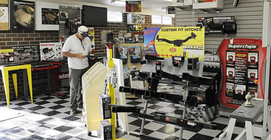 Vaca Valley Truck & Sport Utility Center photo 5