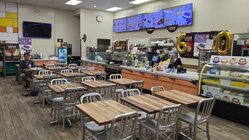 Goldilocks Bakeshop and Restaurant photo 4