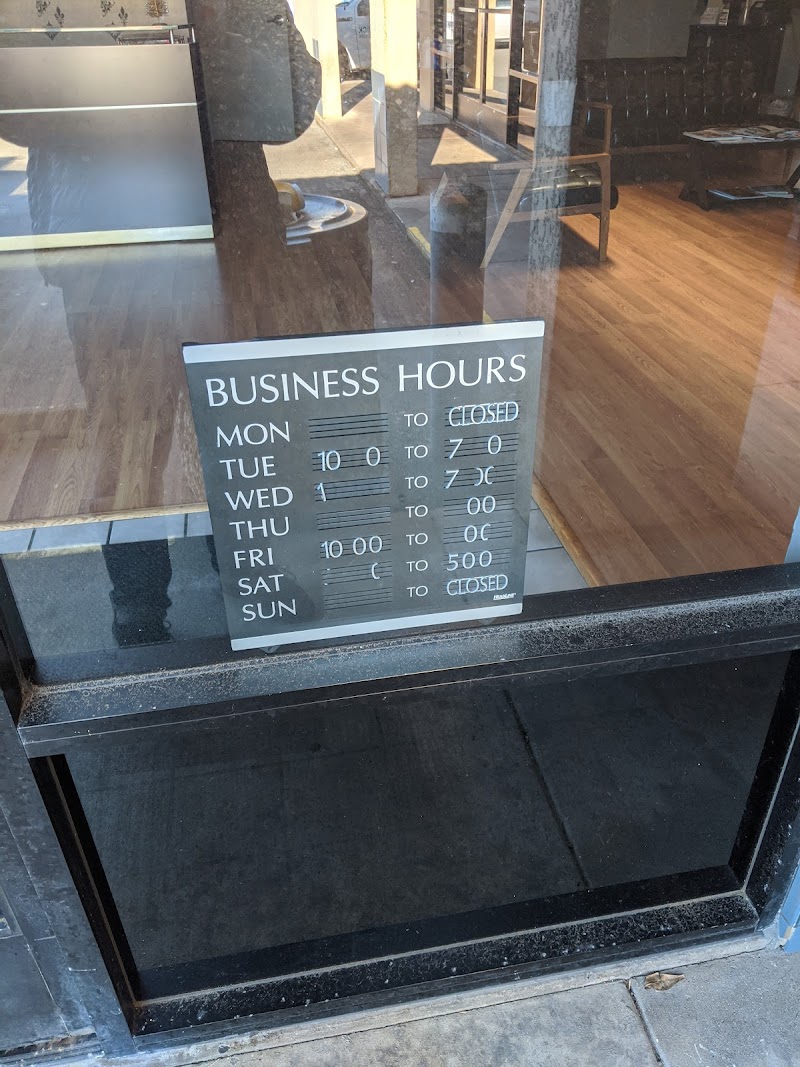 Modern Salon photo 2