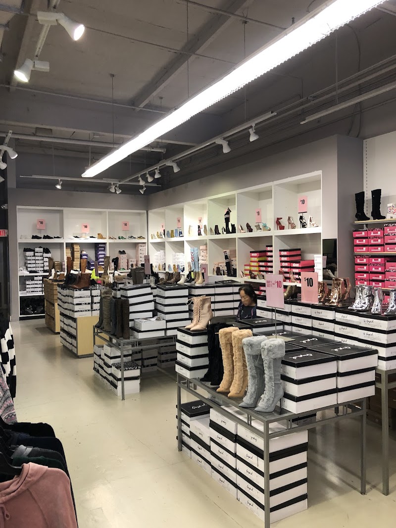Charlotte Russe photo 3