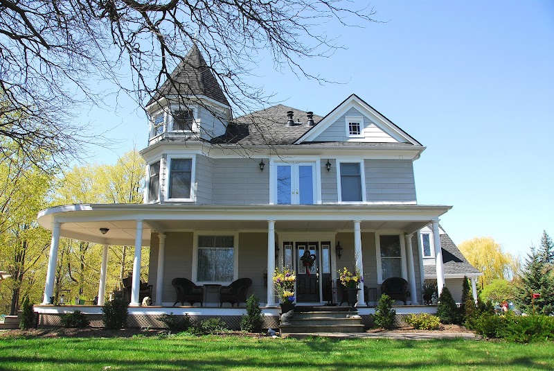 Photo of Gabriel Monaghan Sonoma County Realtor