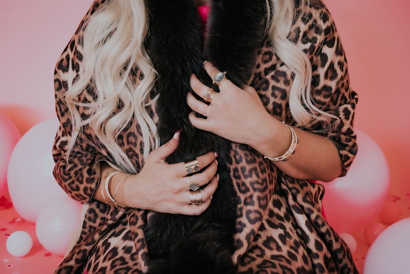 A Blonde and Her Bag photo 4