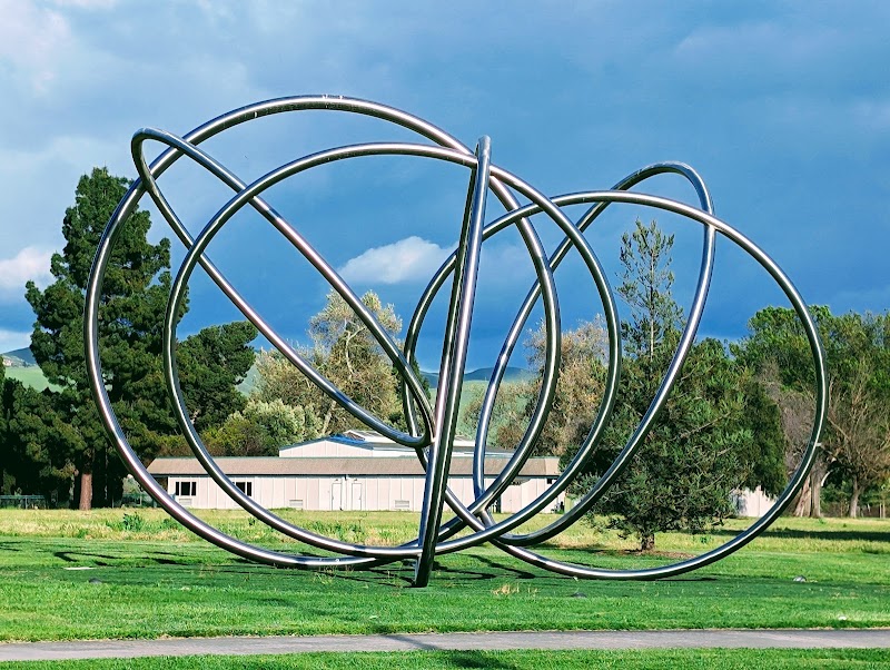 Unity Sculpture photo 3