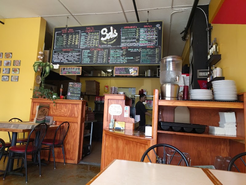 Sal's Pizzeria Cotati photo 5