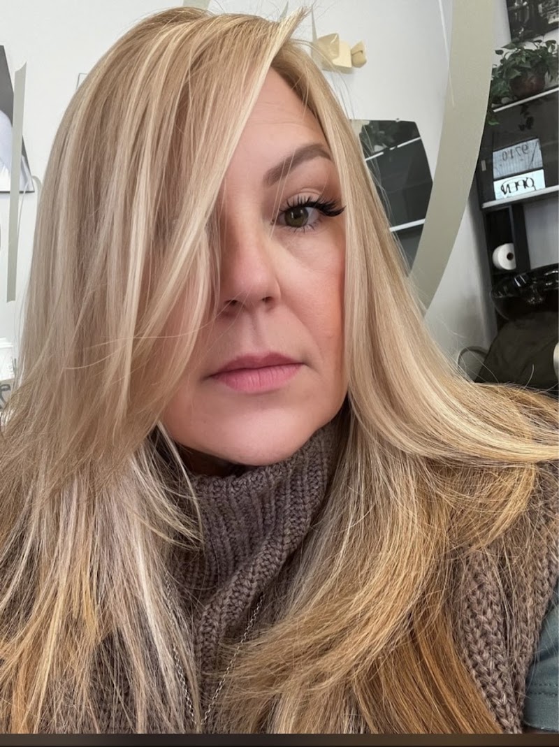 Chic Salon photo 2