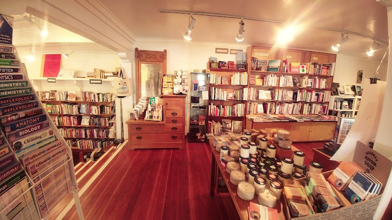 Gallery Bookshop & Bookwinkles photo 3