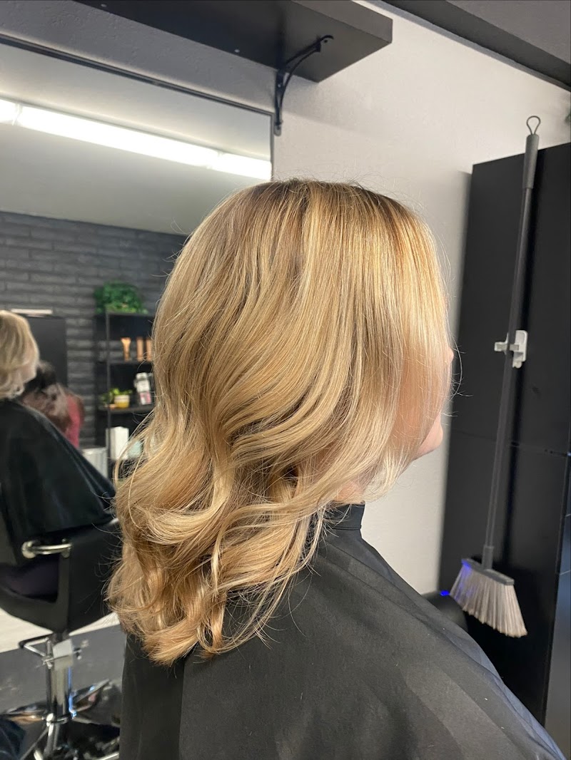Bare Natural Salon photo 5