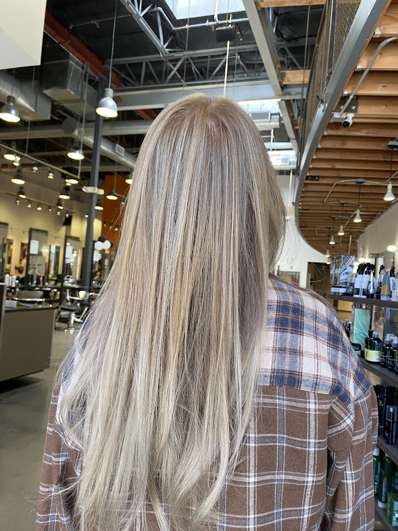 Bare Natural Salon photo 4