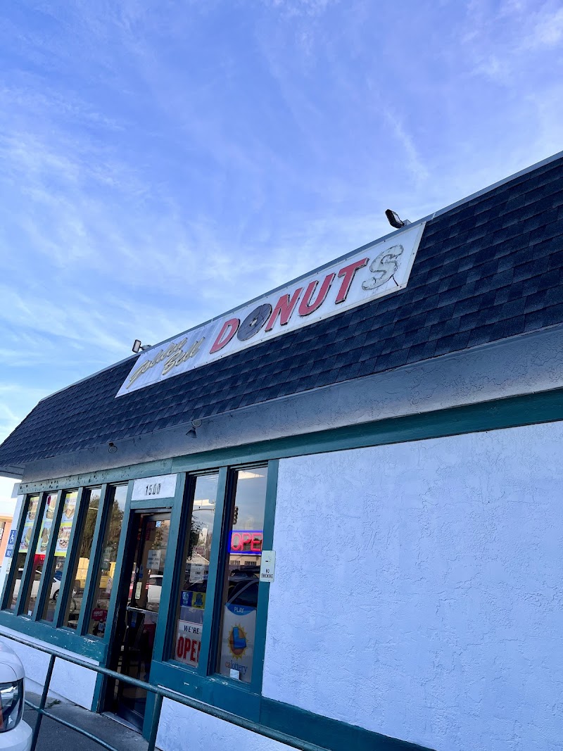 Photo of Golden Bell Donuts