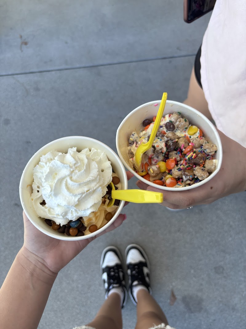 Top A Lot Yogurt - Gilroy photo 2