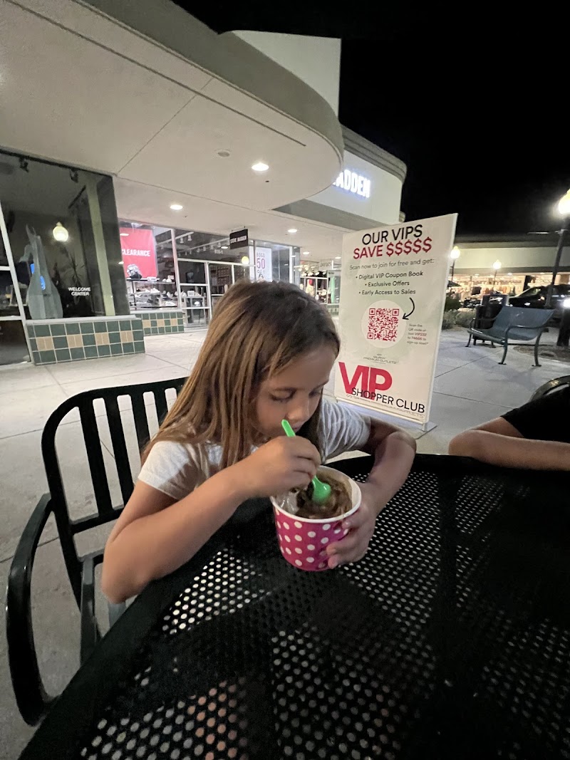 Top A Lot Yogurt - Gilroy photo 5