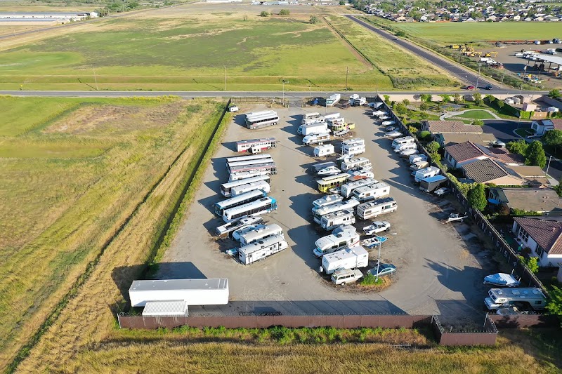 Rio Vista RV / Boat & Vehicle Storage photo 2