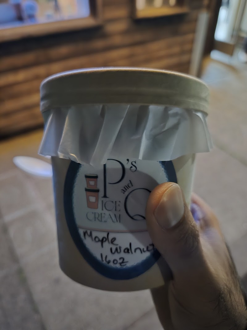 P's & Q's Ice Cream photo 3