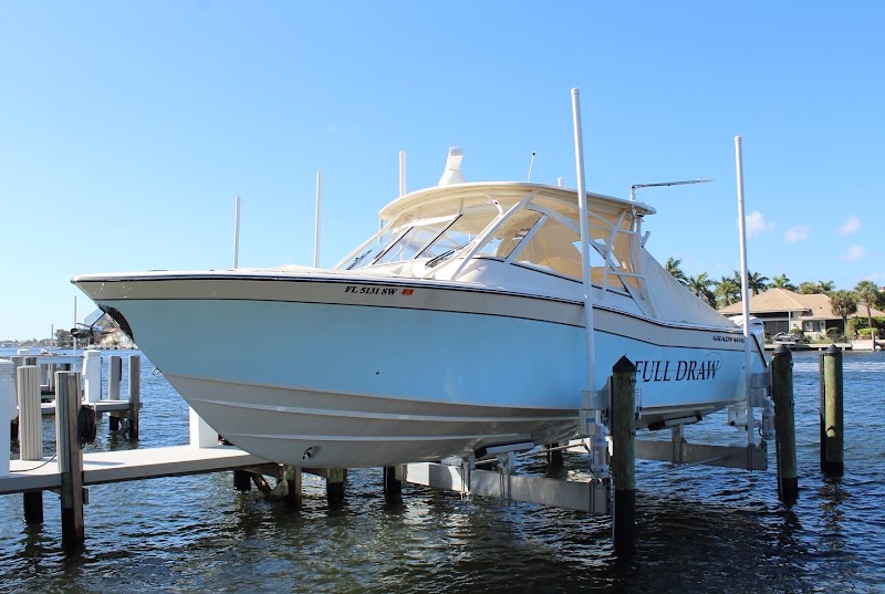 DECO Boat Lifts photo 3